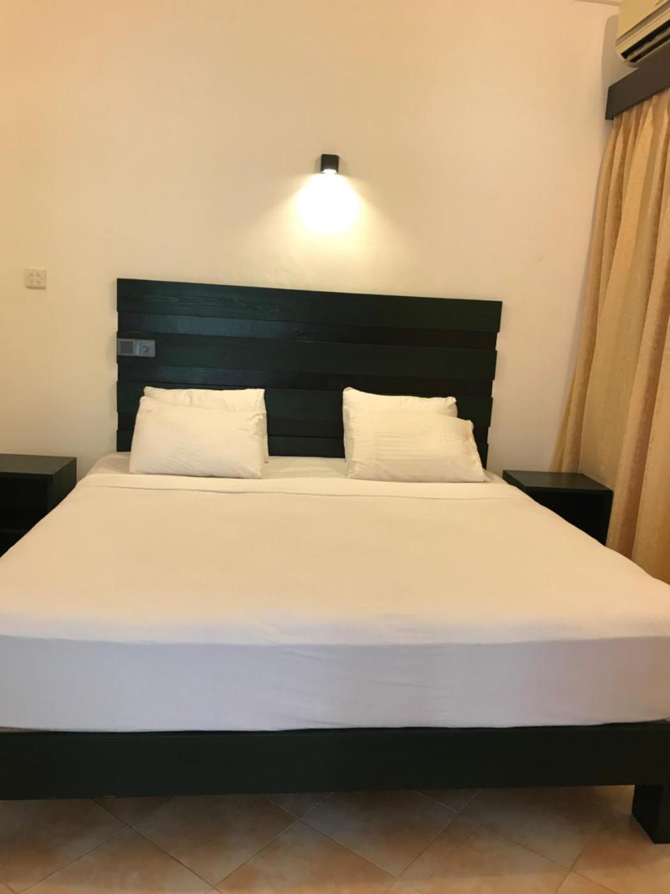 Romantic Garden Hotel Negombo Exterior foto